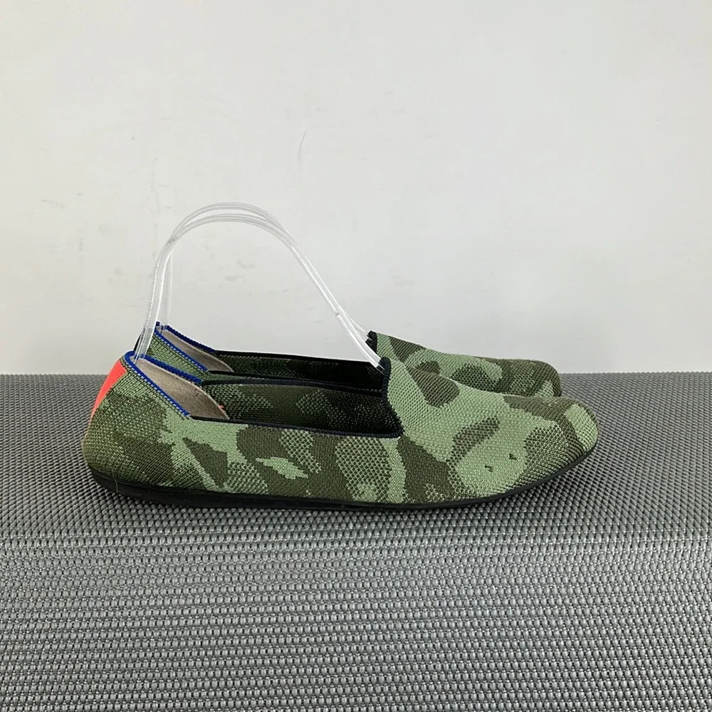 Rothys green camo classic stripe slip on round toe ballet flats women’s size 9
